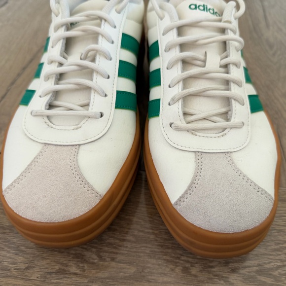 Adidas Women’s White and Green Sneakers - Picture 4 of 7